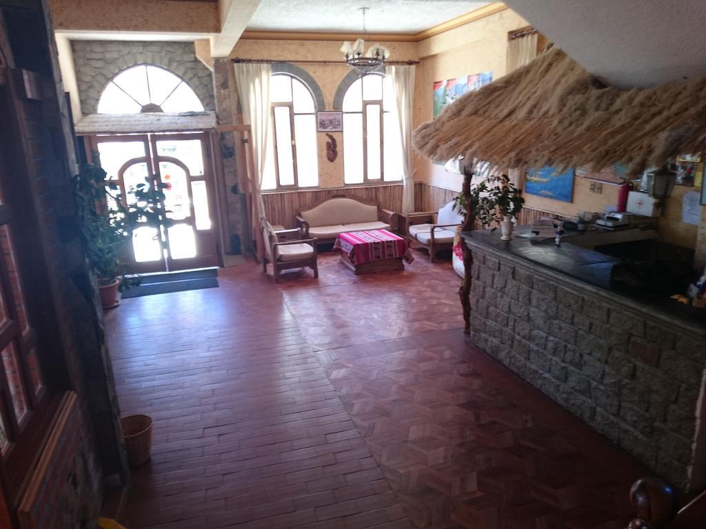 Hostal Real Los Andes Del Lago Копакабана Экстерьер фото