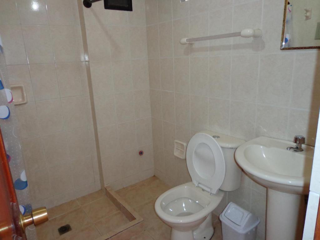 Hostal Real Los Andes Del Lago Копакабана Номер фото